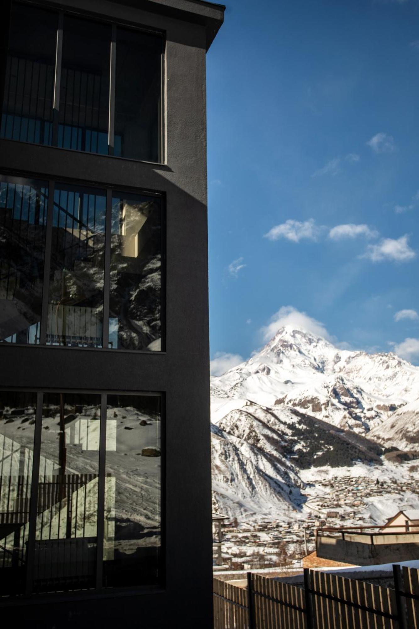 Kazbegi Hotel Grand View מראה חיצוני תמונה
