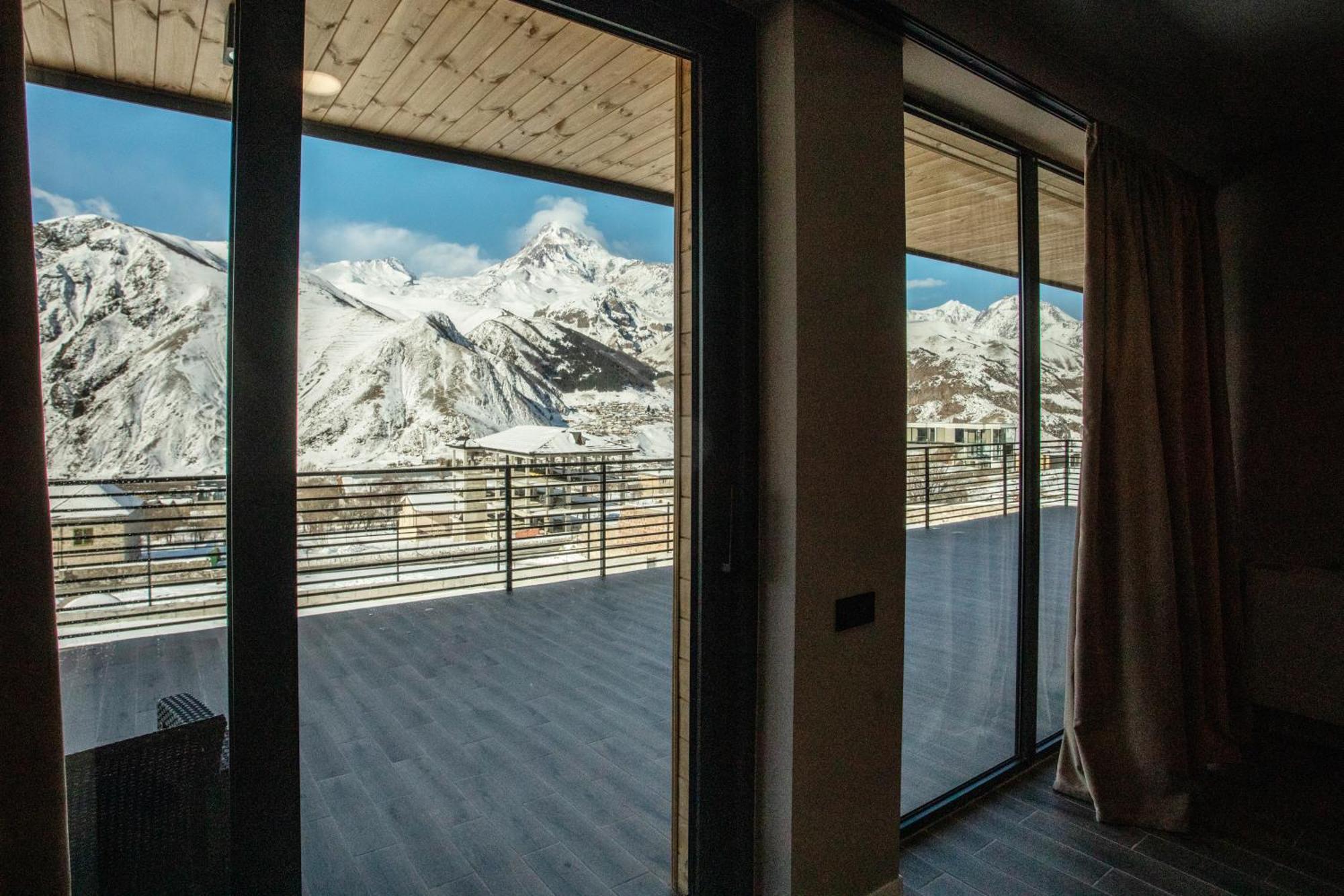 Kazbegi Hotel Grand View מראה חיצוני תמונה