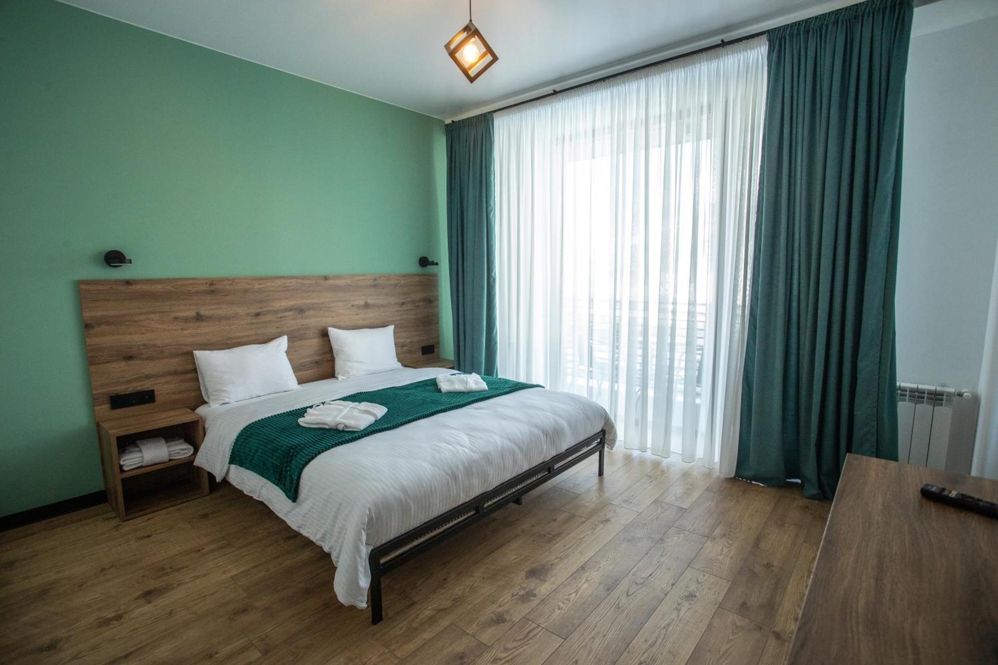 Kazbegi Hotel Grand View מראה חיצוני תמונה