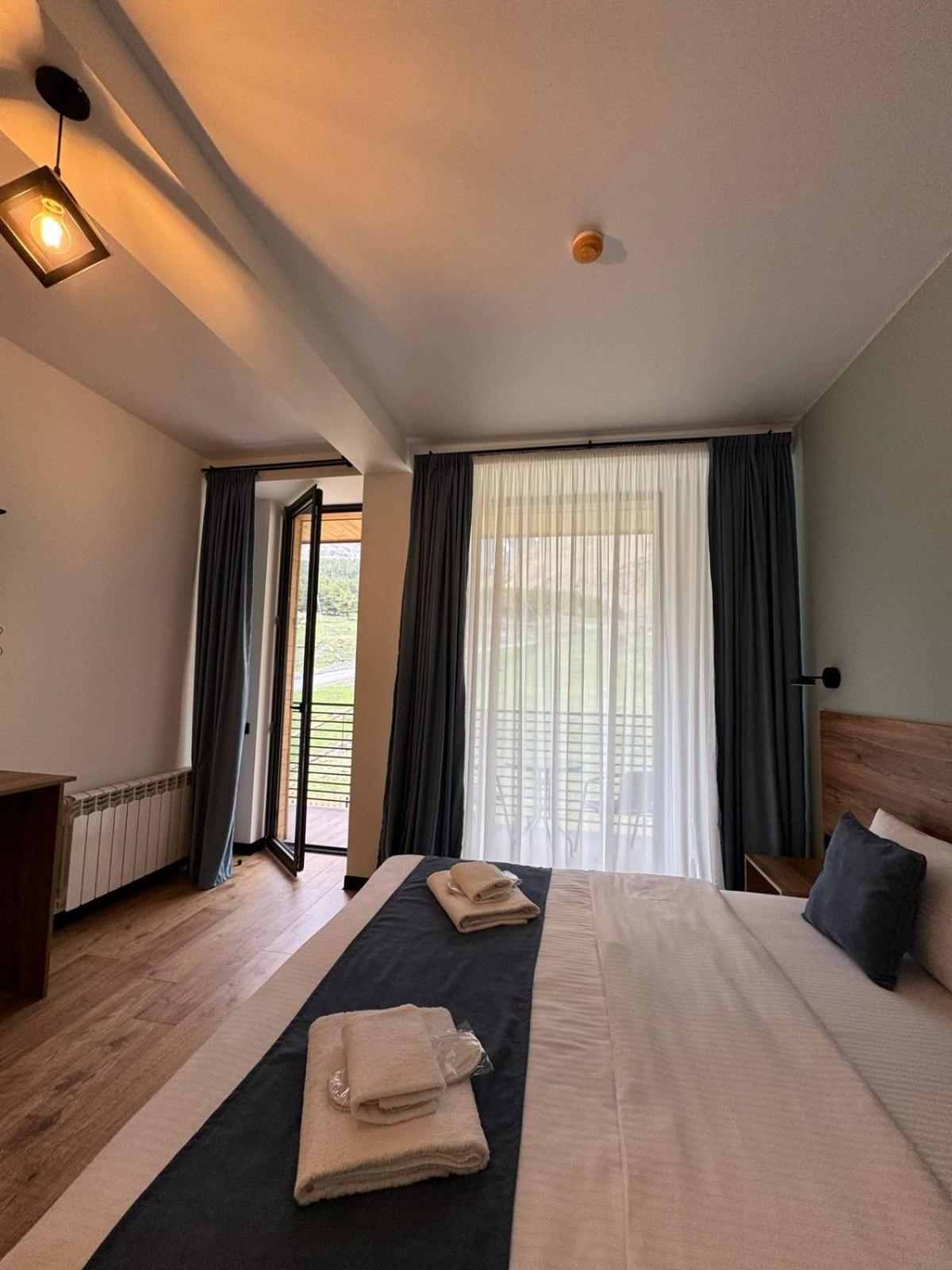 Kazbegi Hotel Grand View מראה חיצוני תמונה