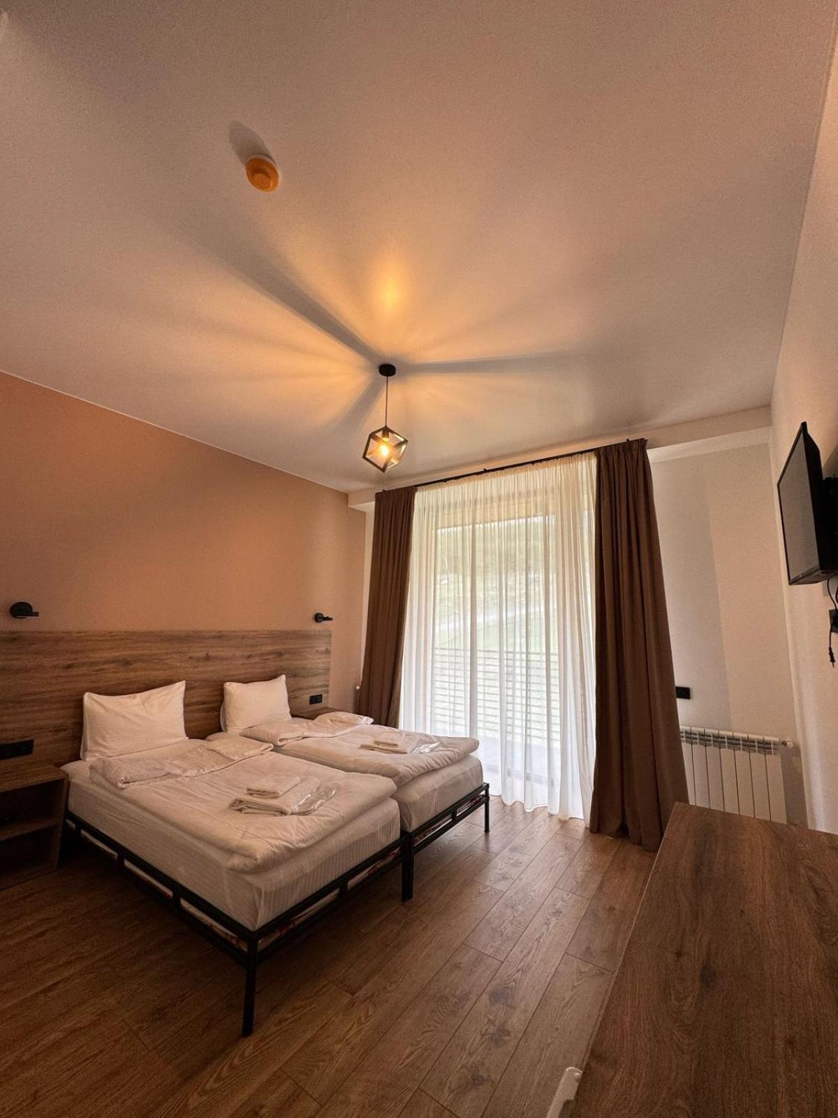 Kazbegi Hotel Grand View מראה חיצוני תמונה