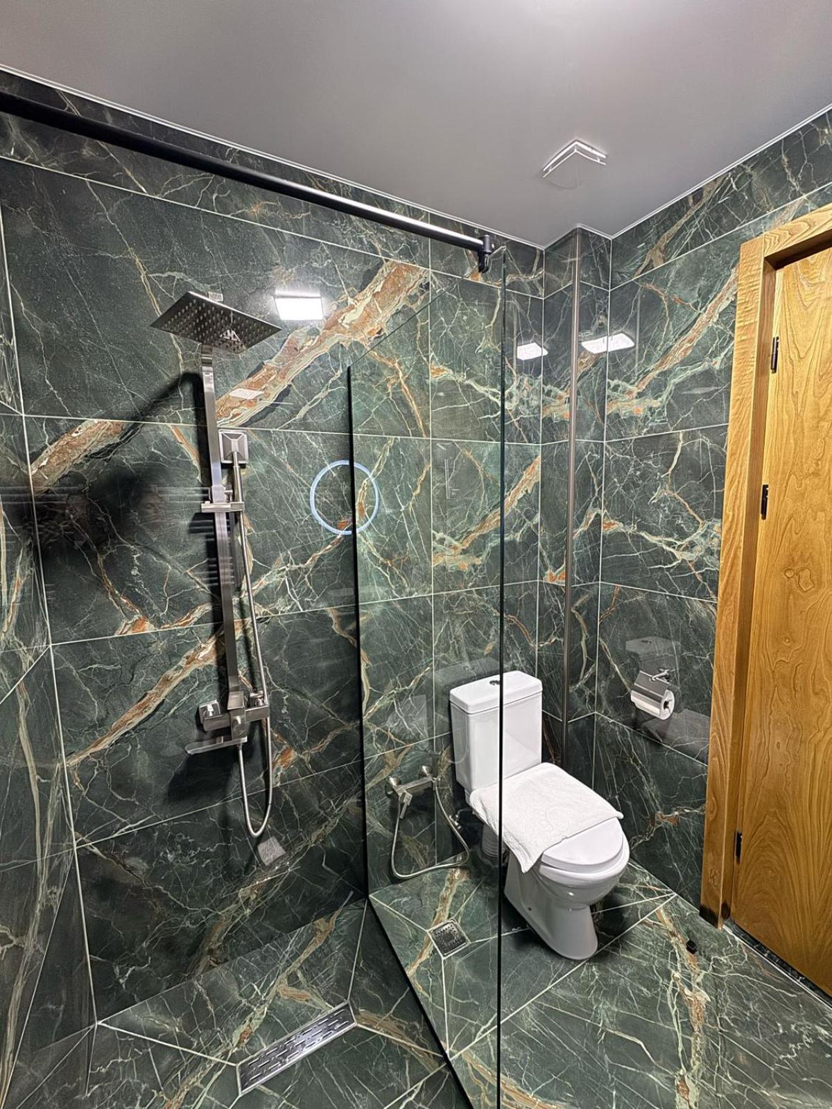 Kazbegi Hotel Grand View חדר תמונה