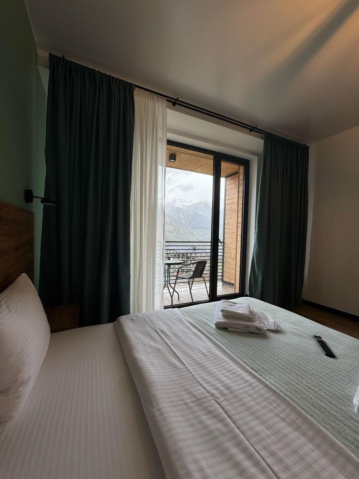 Kazbegi Hotel Grand View מראה חיצוני תמונה
